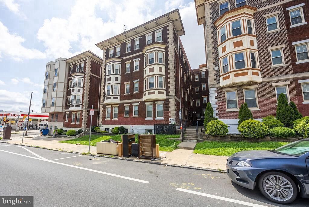 Property Photo:  4710 Chestnut Street 2A  PA 19139 