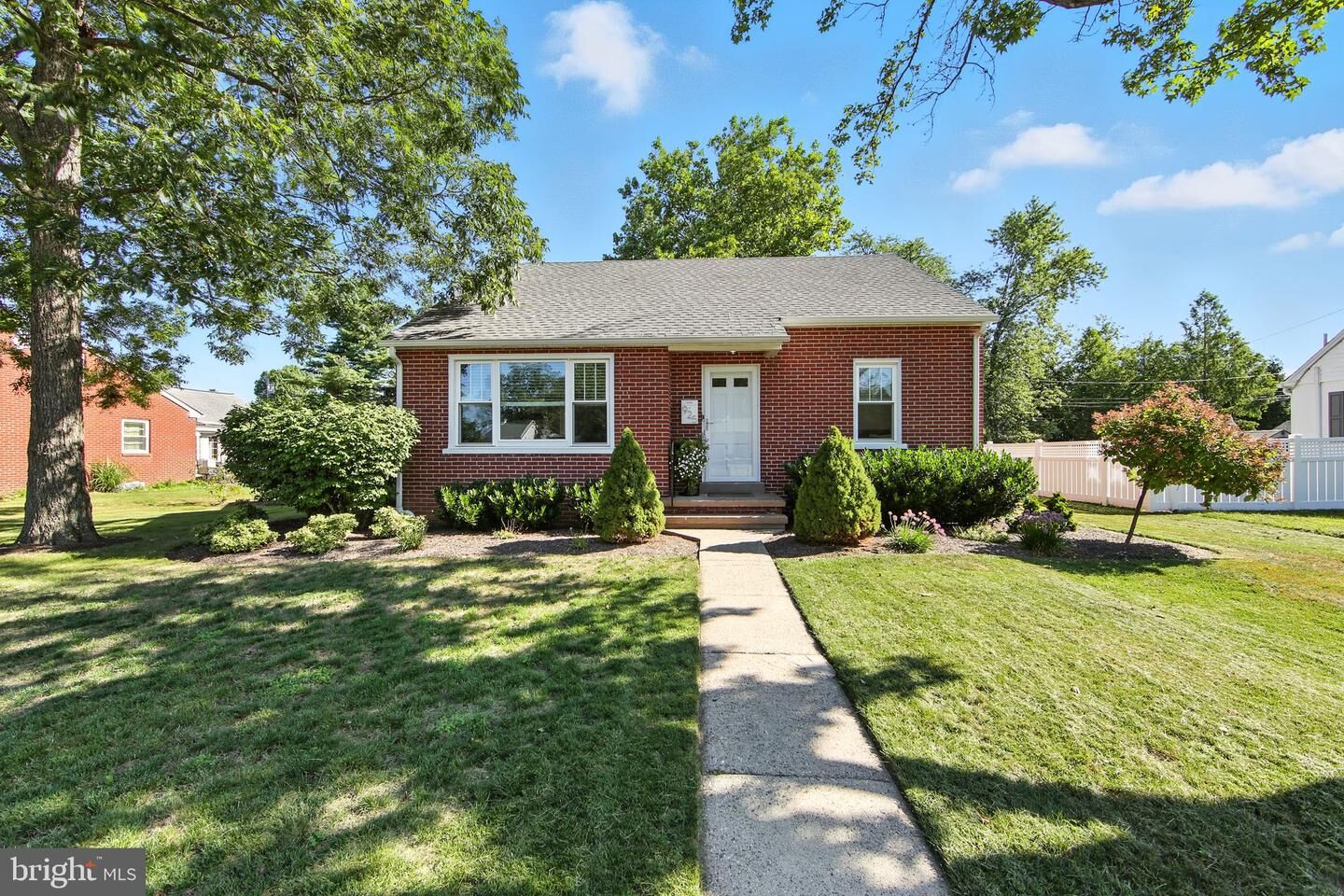 Property Photo: 925 Perkiomen Avenue PA 19446