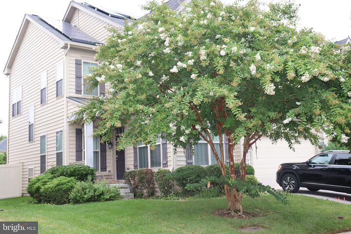 Property Photo:  8154 Ridgely Loop  MD 21144 