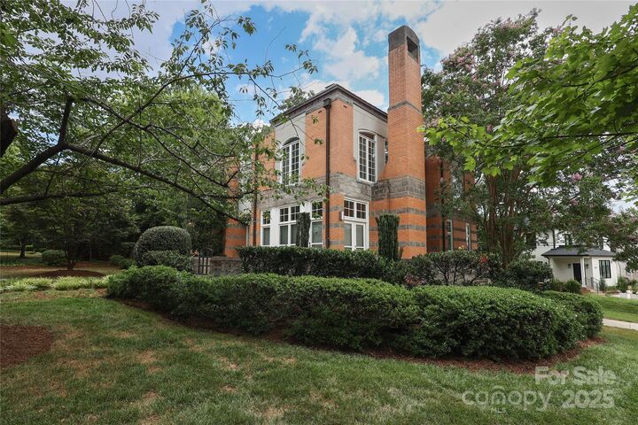 Property Photo: 1239 Belgrave Place NC 28203