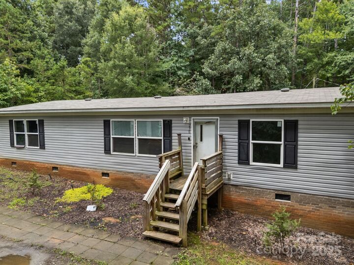 Property Photo: 250 Timber Ridge Drive NC 28144