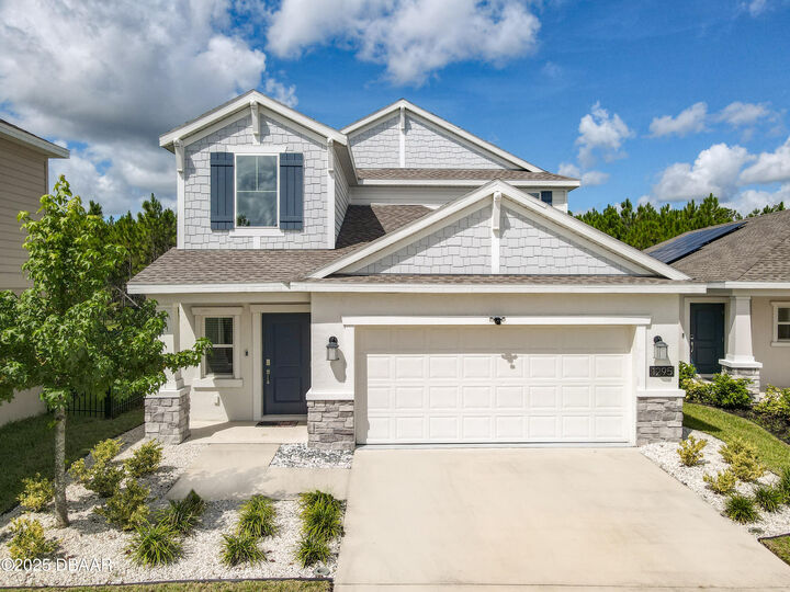 Property Photo:  1295 Sand Trap Court  FL 32124 
