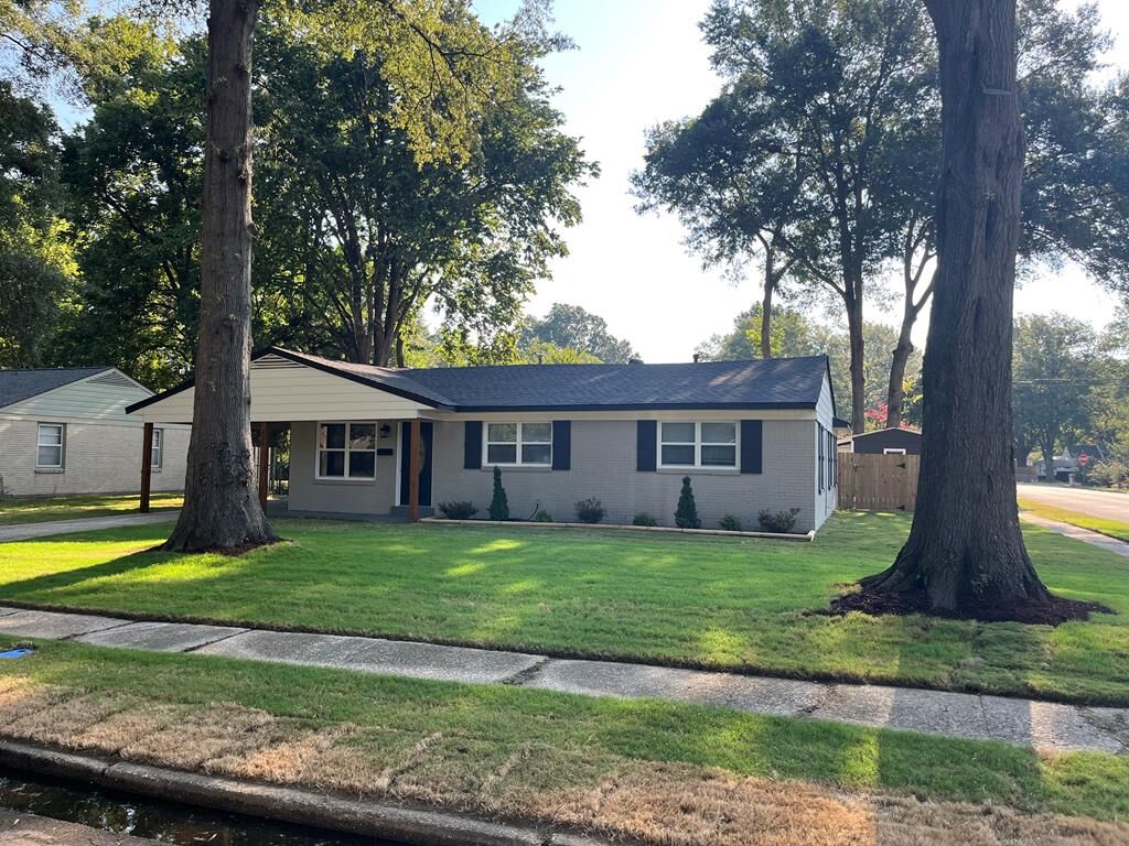 Property Photo:  424 Roselawn Drive  AR 72301 