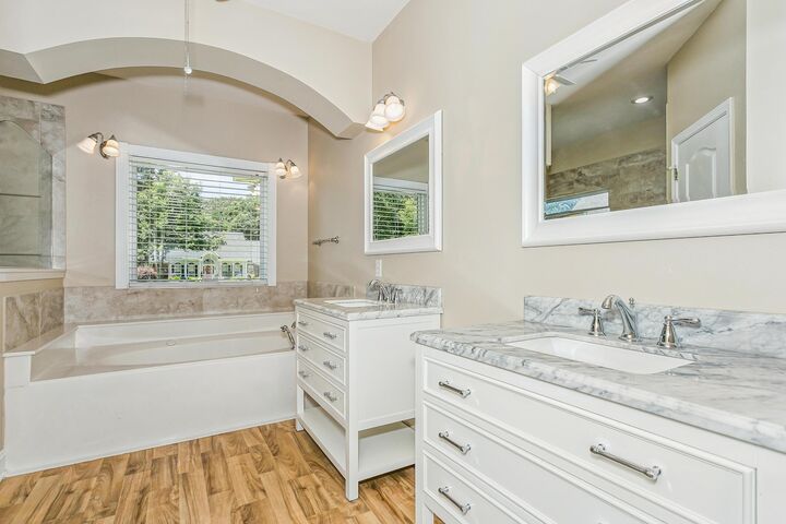 Property Photo:  6033 Dorchester Place  FL 32536 