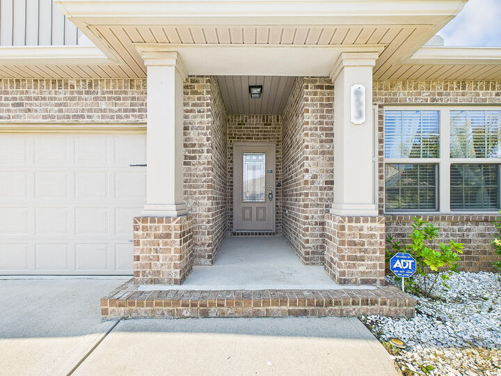 Property Photo: 653 Teal Street FL 32539