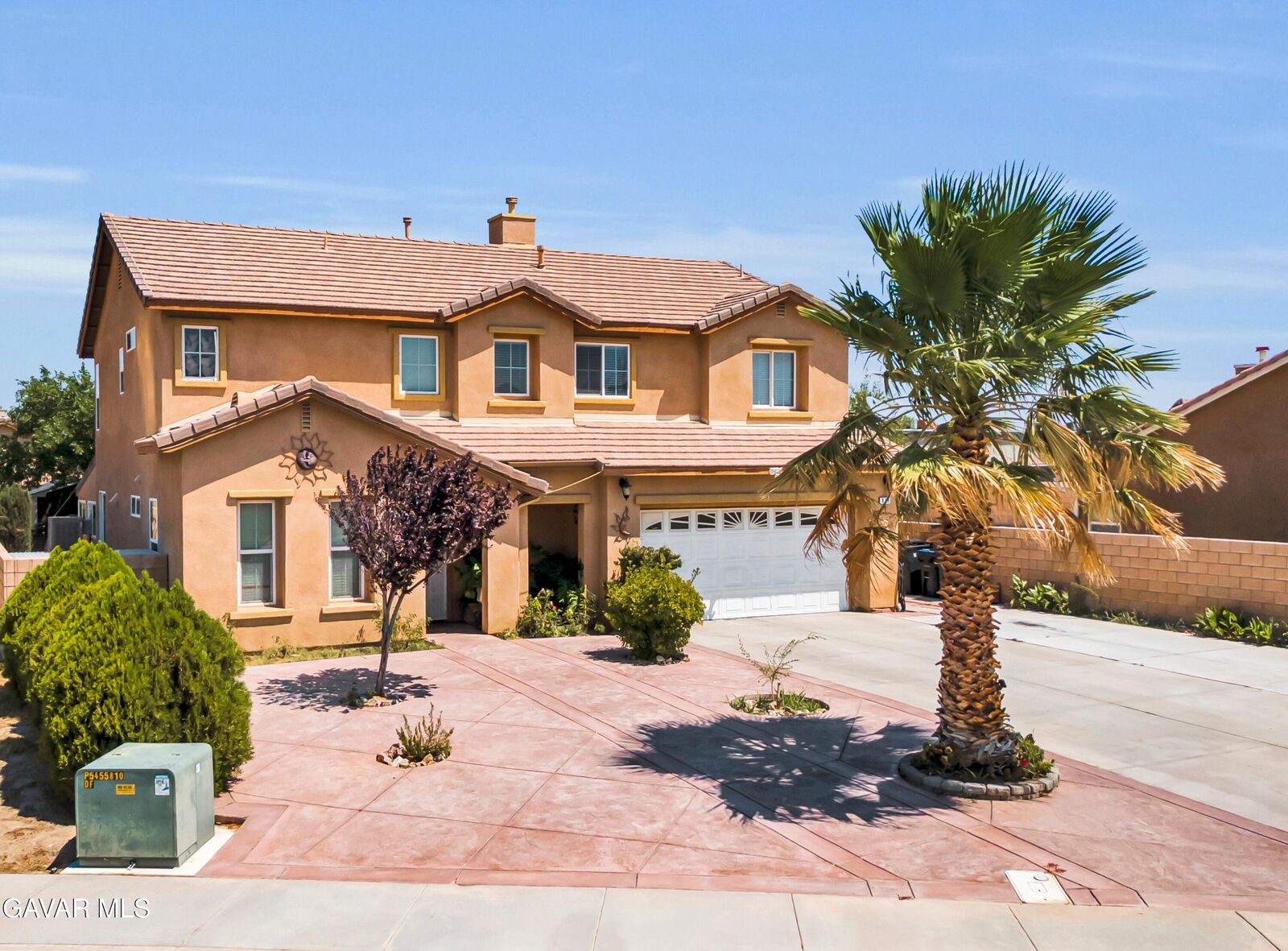 Property Photo:  619 W Ave H 13  CA 93534 
