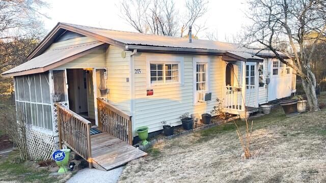 Property Photo: 215 Wilson Street GA 30701
