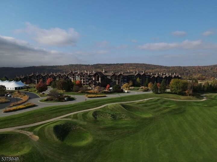 Property Photo:  3 Wild Turkey Way Unit 210  NJ 07419 