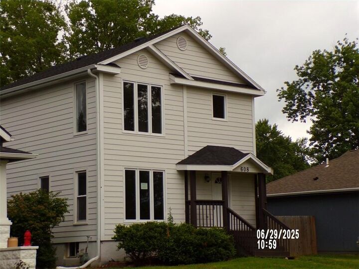 608 S Locust Street  Ottawa KS 66067 photo