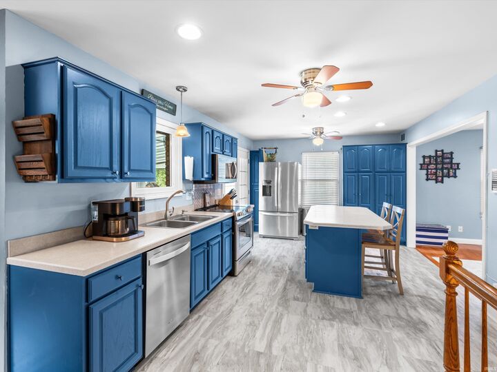 Property Photo:  5344 Chastain Drive  IN 47720-7706 