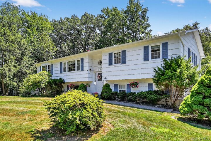 6 Danlyn Court  New City NY 10956 photo
