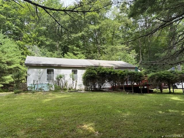Property Photo:  7 Hoyt Road  NY 12737 