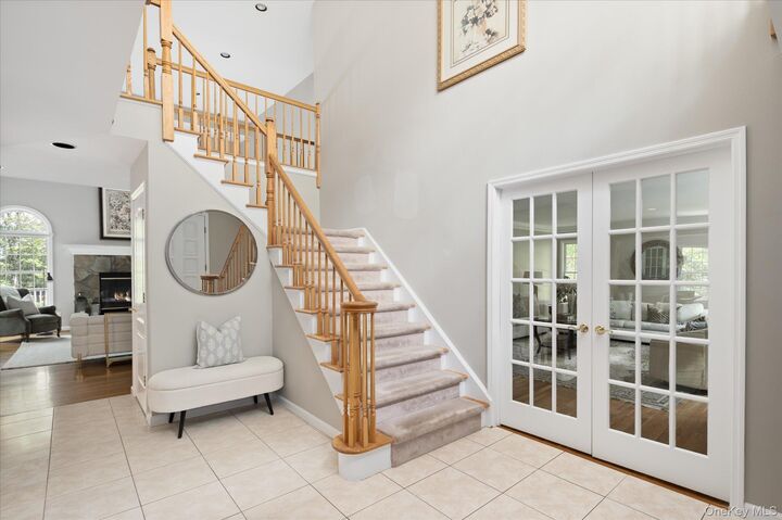Property Photo:  15 Manor Lane  NY 10536 