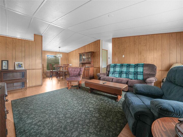 Property Photo: 3842 Roberts Avenue FL 33823