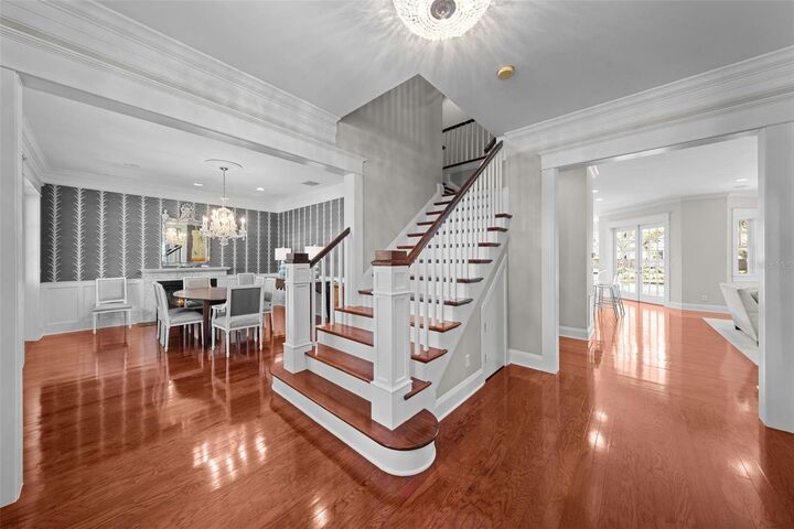 Property Photo:  2442 W Prospect Road  FL 33629 