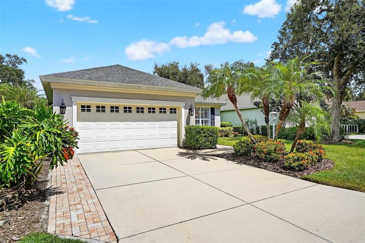 Property Photo:  5515 Simonton Street  FL 34203 