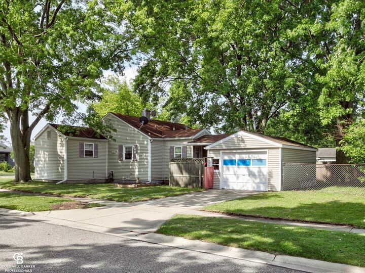 Property Photo: 1903 Minnie St Street MI 48060