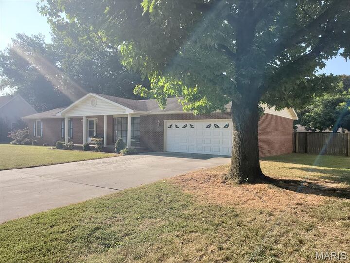 Property Photo:  123 Holmes Drive  MO 63801 