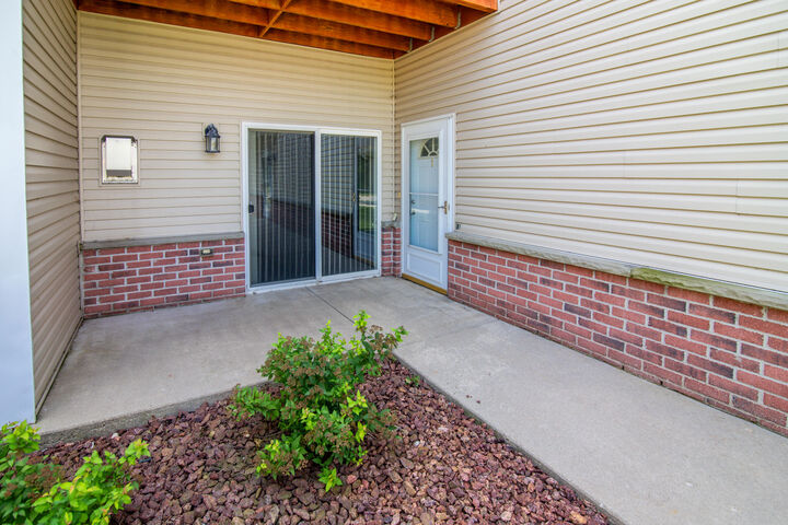 Property Photo: 338 Brookside Dr 1 WI 53050