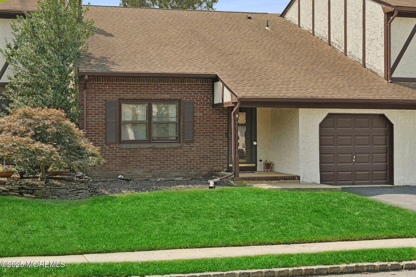 Property Photo: 8 Ashford Court 1208 NJ 08872