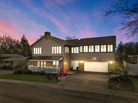 Property Photo:  1321 Shore Drive  MI 49117 