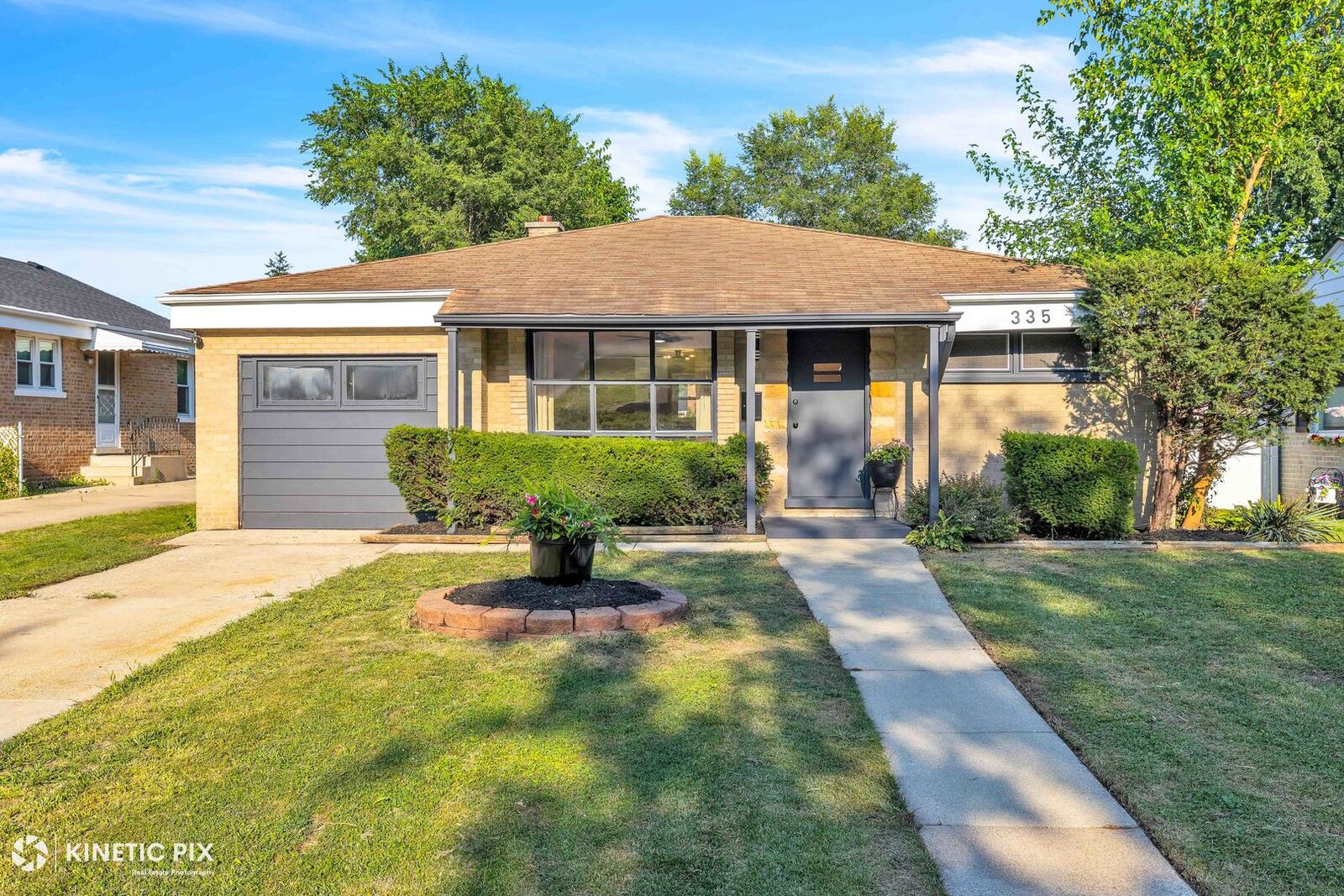 Property Photo:  335 Buckthorn Lane  IL 60162 