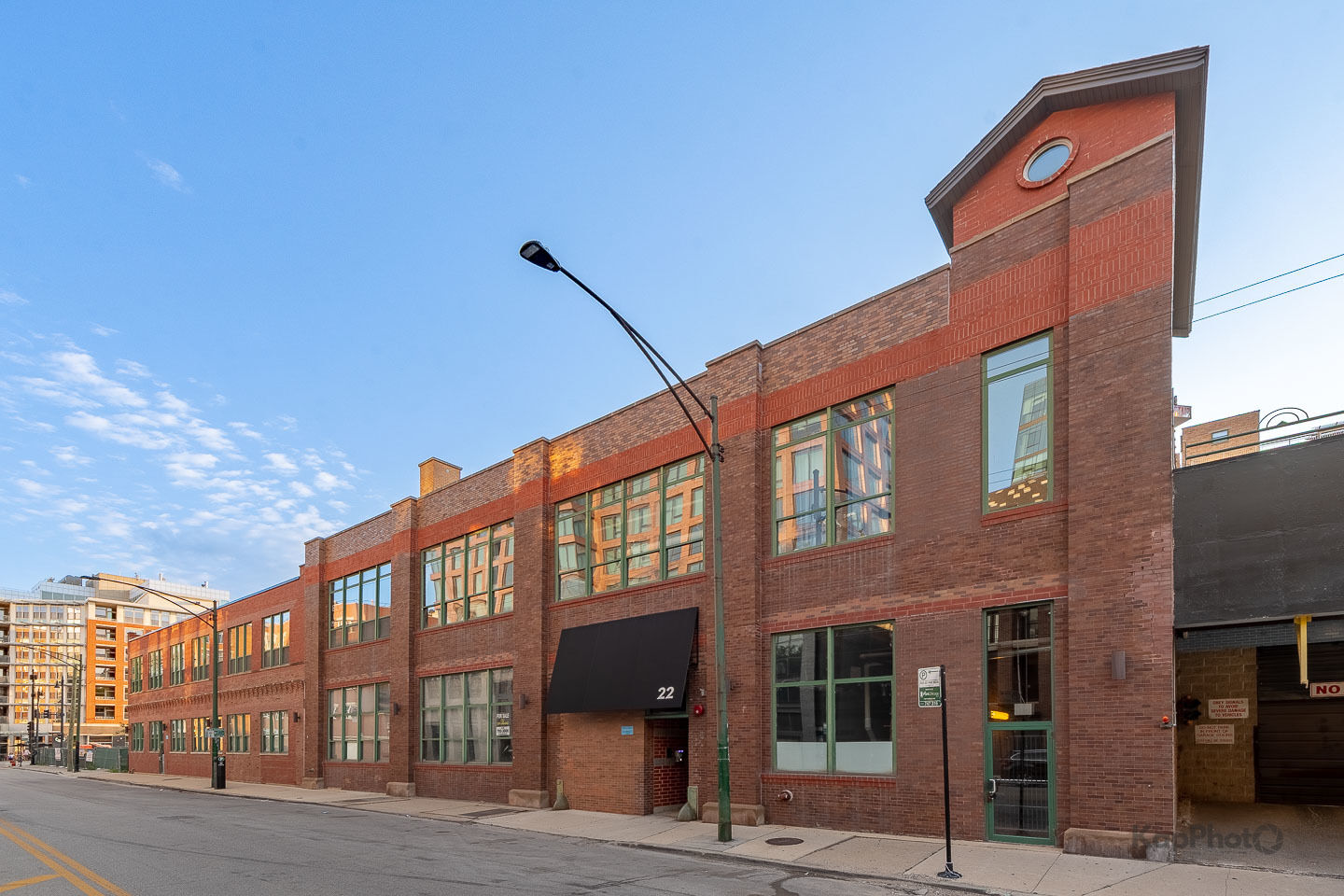 Property Photo: 22 N Morgan Street 211 IL 60607