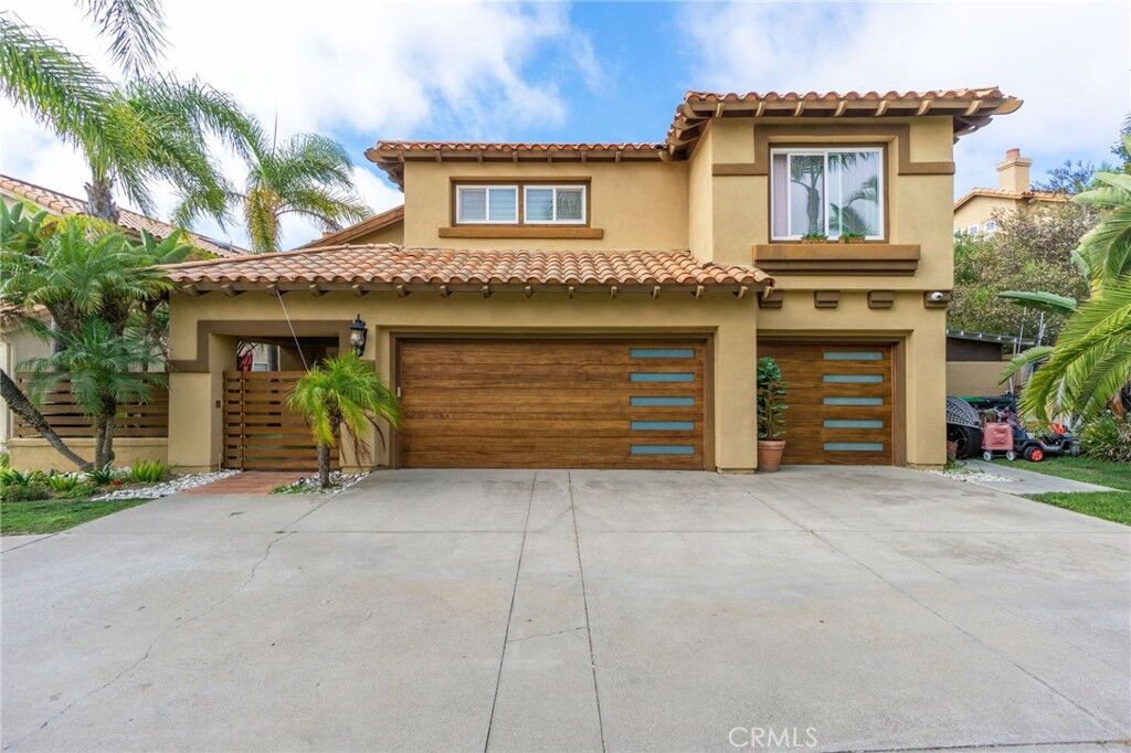 Property Photo:  3 Agia  CA 92677 