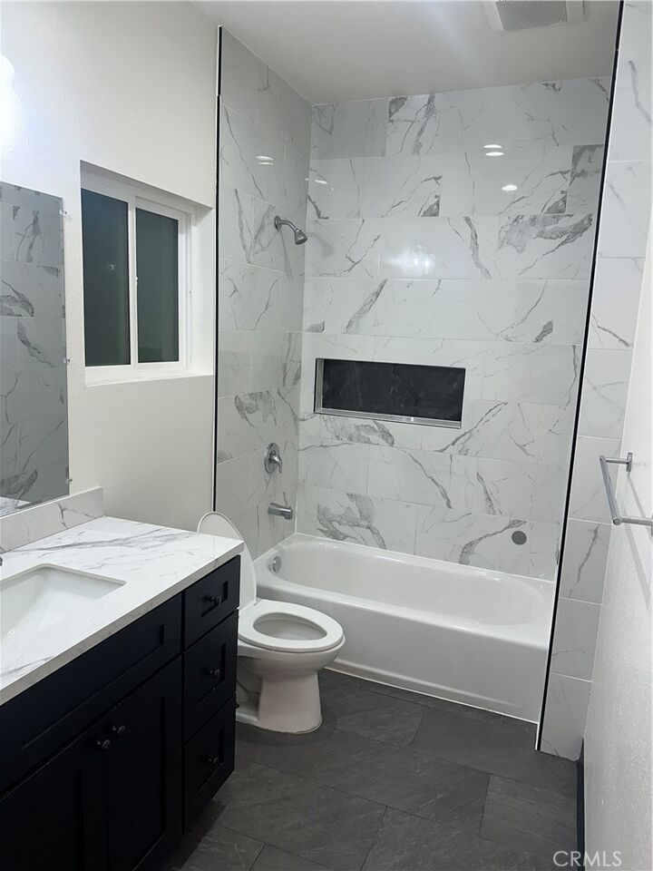 Property Photo: 10627 1/2 Garvey Avenue 6 CA 91733