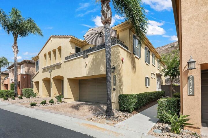 2748 Bellezza Dr  San Diego CA 92108 photo
