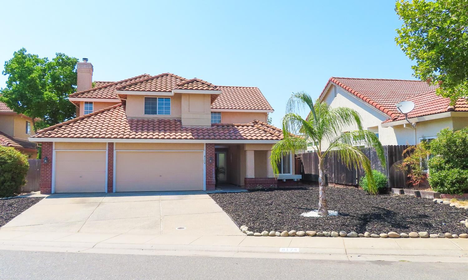 Property Photo:  8174 Finmere Way  CA 95829 