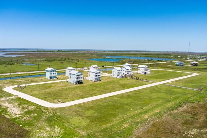 Property Photo:  575 Annabelle Drive  TX 77617 