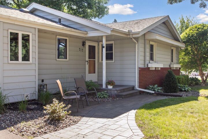 Property Photo:  717 Navajo Lane  MN 55120 
