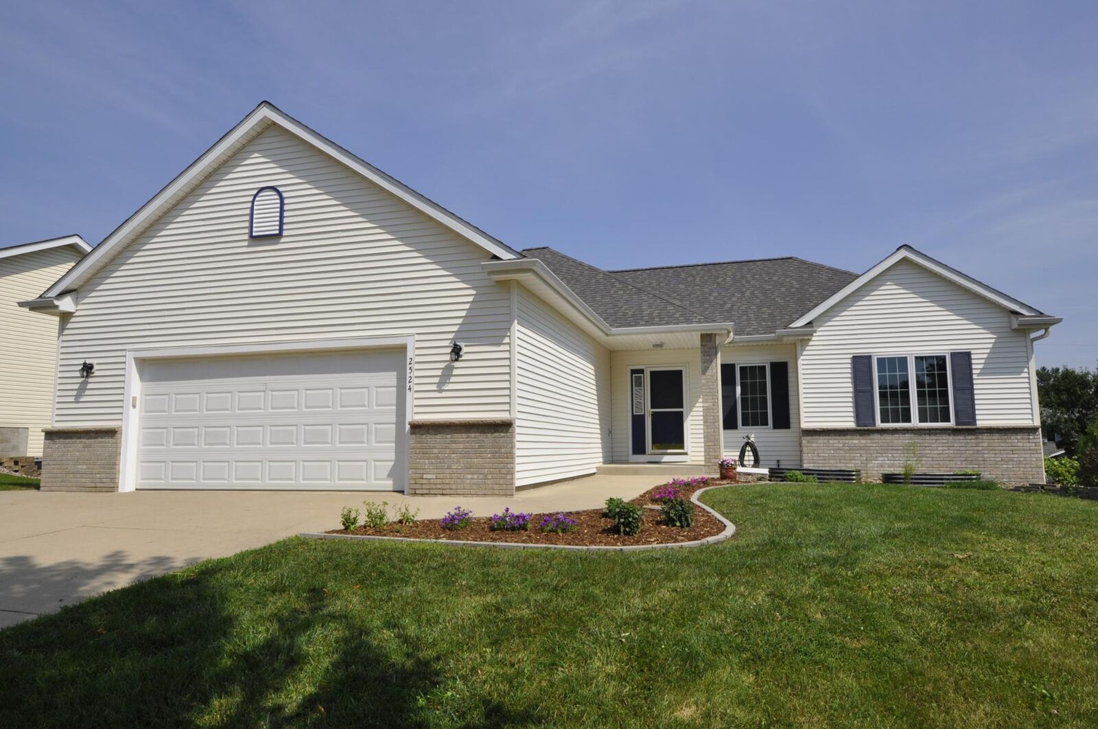 Property Photo:  2524 Parkhill Lane SW  MN 55902 