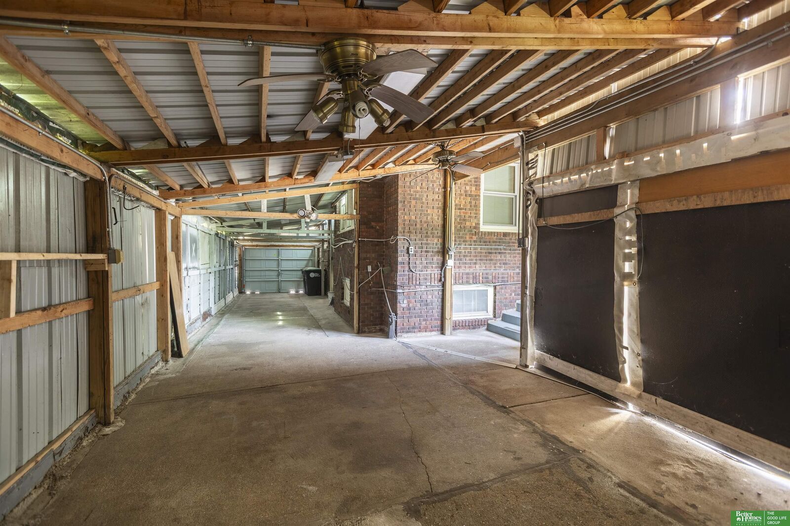 Property Photo: 4525 S 17th Street NE 68107