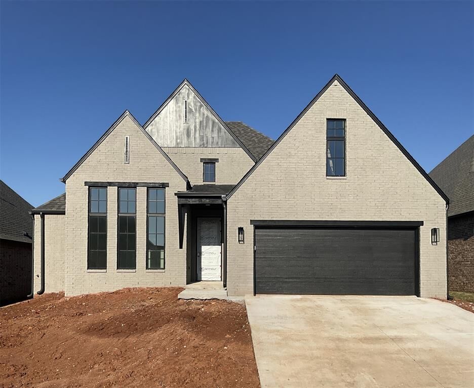 Property Photo: 15513 Bergman Circle OK 73013