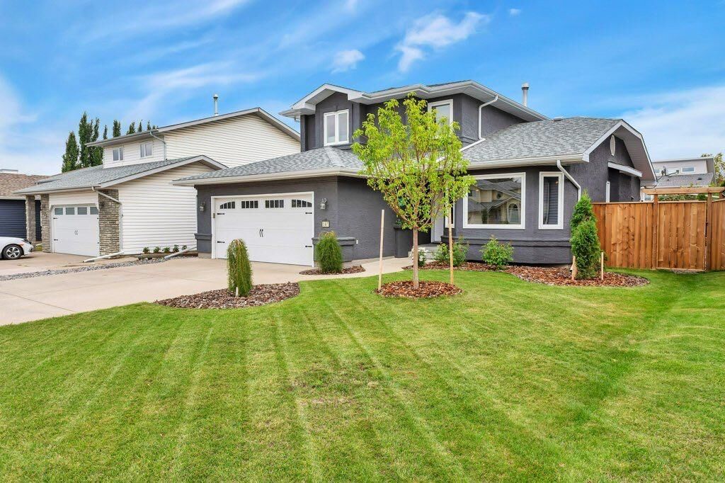 Property Photo:  167 Douglas Avenue  AB T4R 2G5 