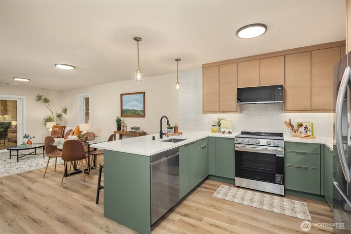 Property Photo:  11524  38th Avenue NE A  WA 98125 