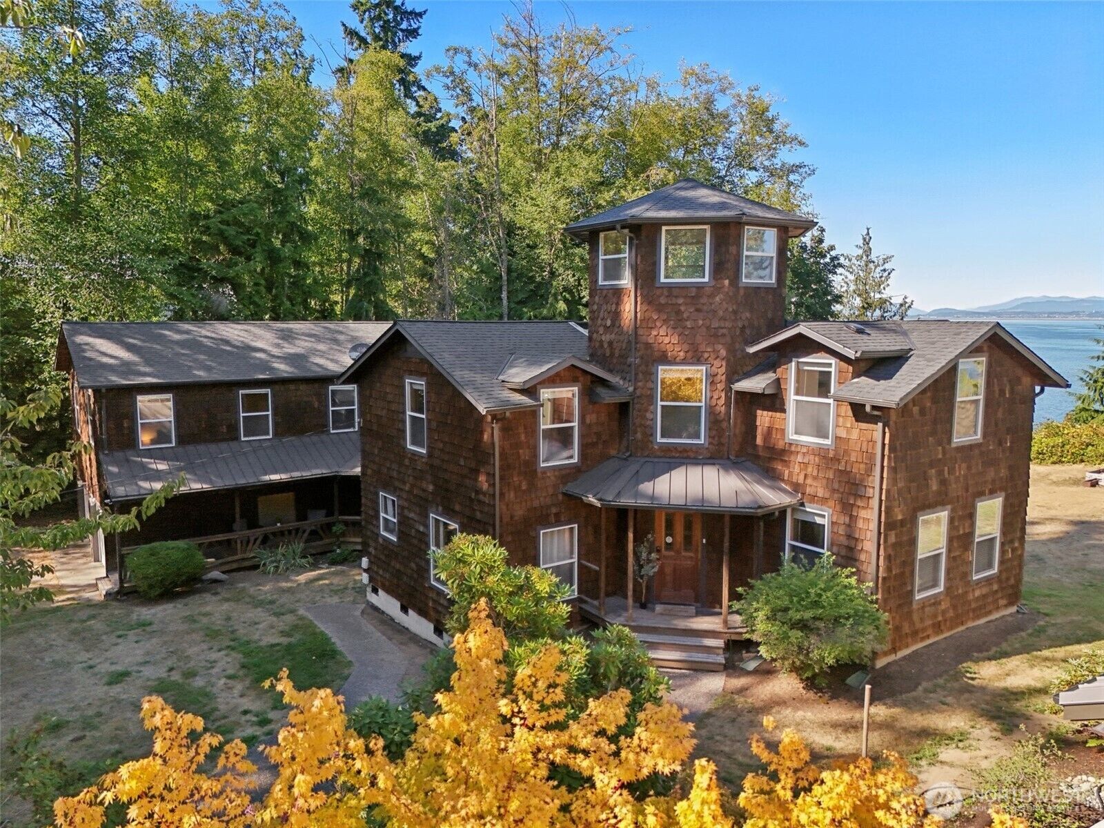 Property Photo: 2681 S East Camano Island Dr WA 98282