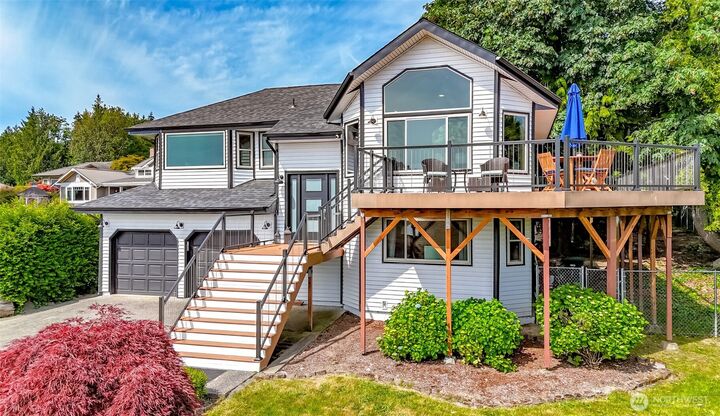 1123  Puget Drive E  Port Orchard WA 98366 photo