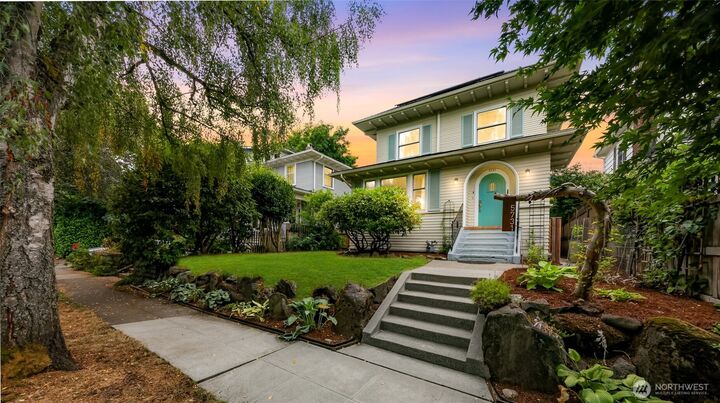 Property Photo:  5731  17th Avenue NE  WA 98105 