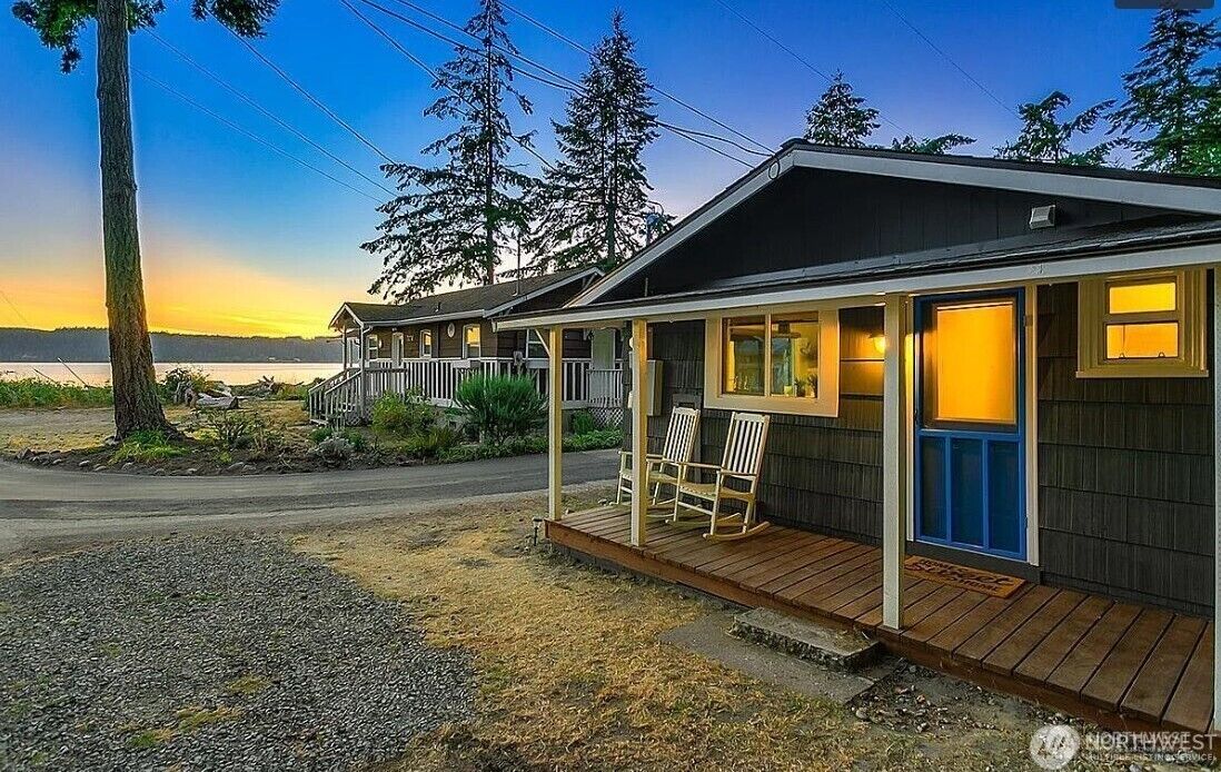 Property Photo:  552  Sundin Drive  WA 98282 