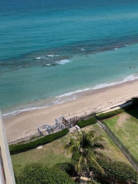 Property Photo: 5420 N Ocean Drive 1102 FL 33404