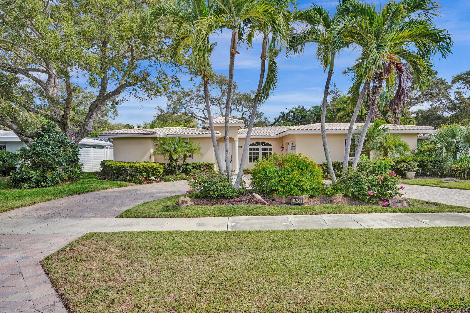 Property Photo:  645 SW 5th Street  FL 33486 