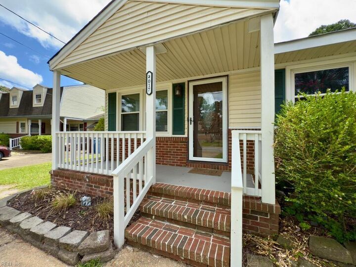 Property Photo: 2017 Athens Ct VA 23323