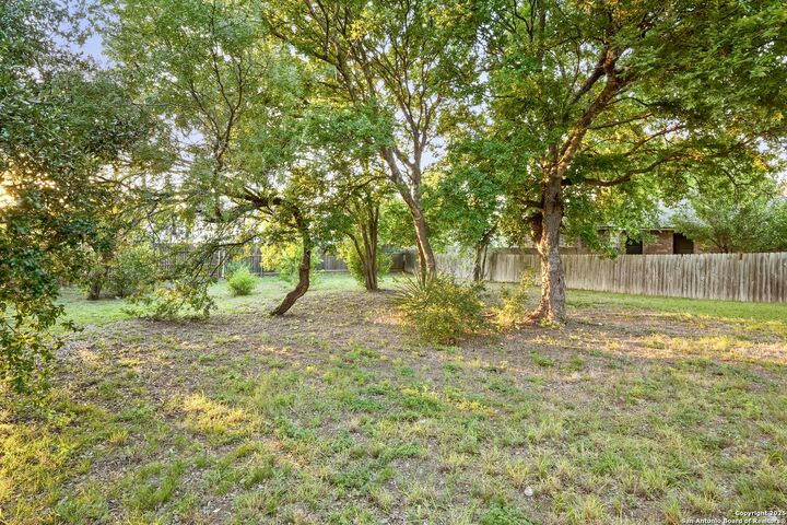 Property Photo: 7505 Linkside TX 78240