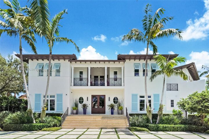 Property Photo: 701 Bella Vista Ave FL 33156