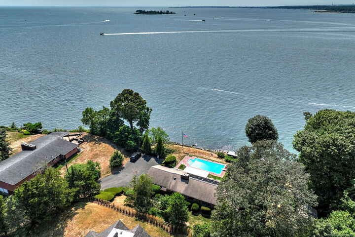39 Point Lookout  Milford CT 06460 photo