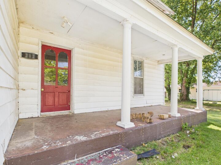 Property Photo:  212 N Main Street  MO 65542 