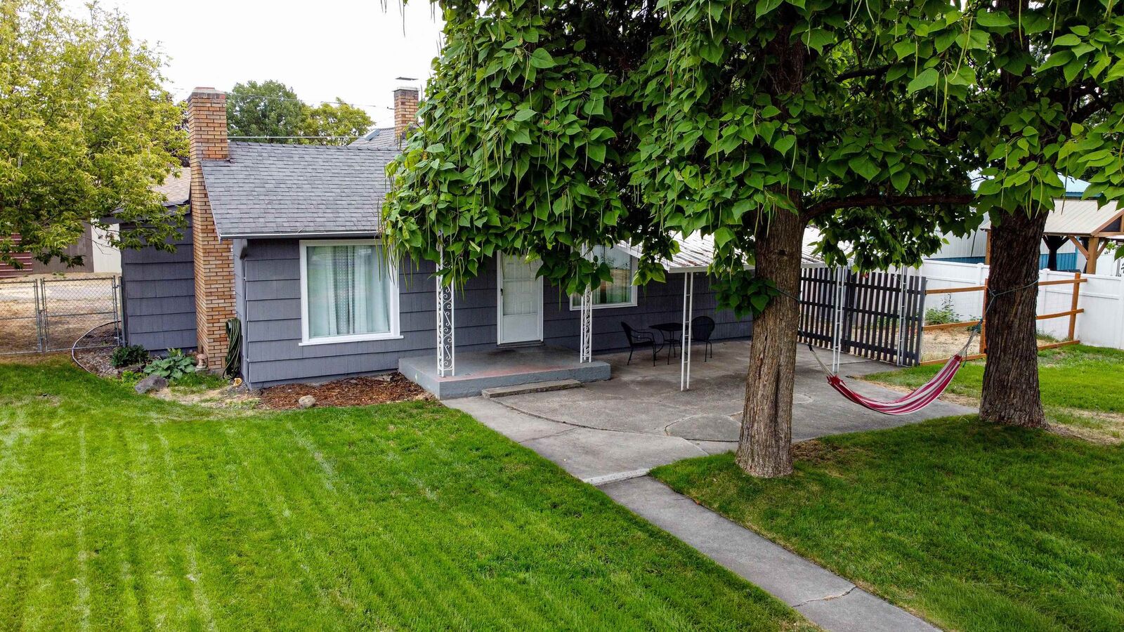 Property Photo: 4224 N Washington St WA 99205